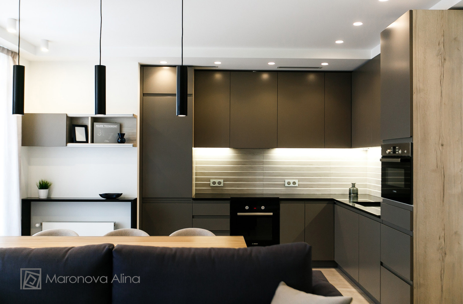 Contemporary appartment in grey shades