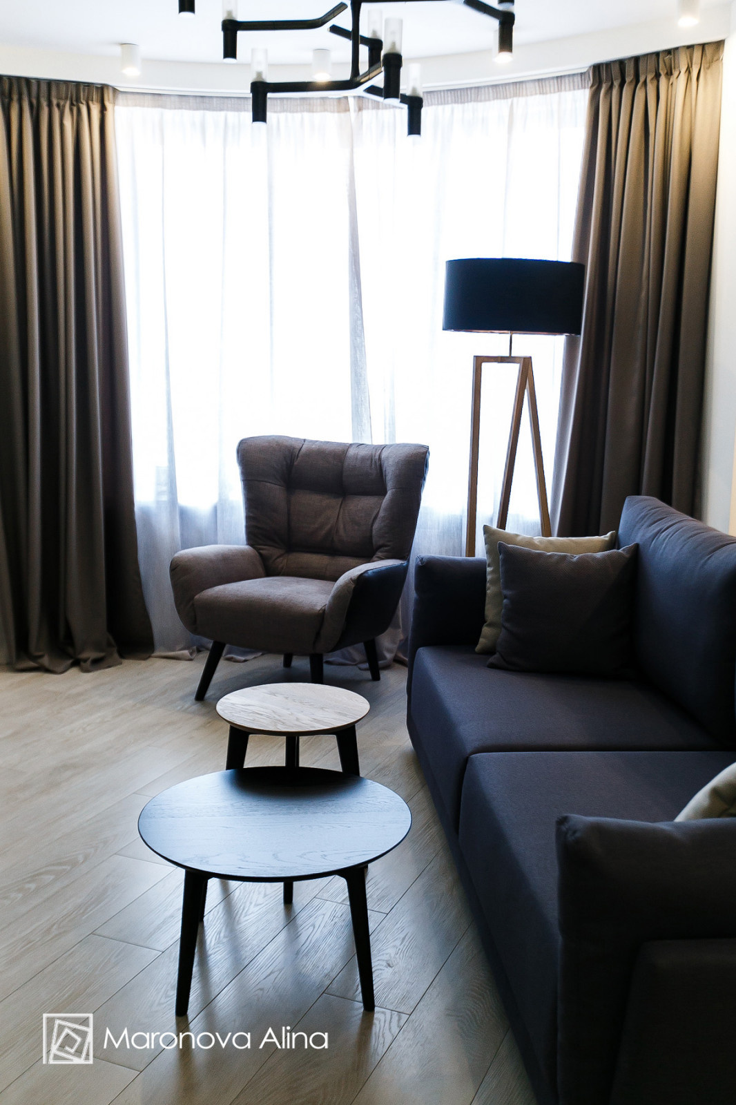 Contemporary appartment in grey shades