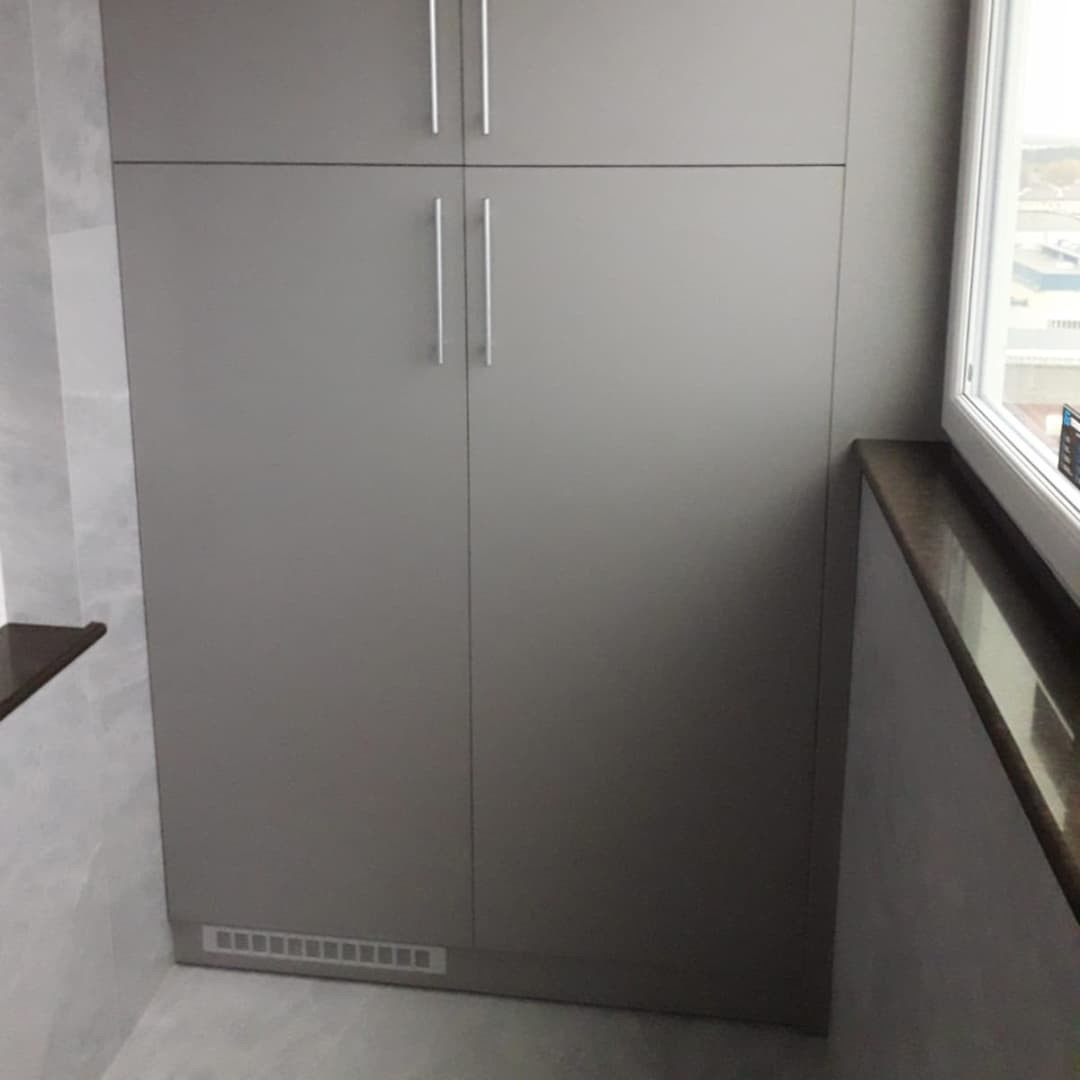 Шкаф на балкон