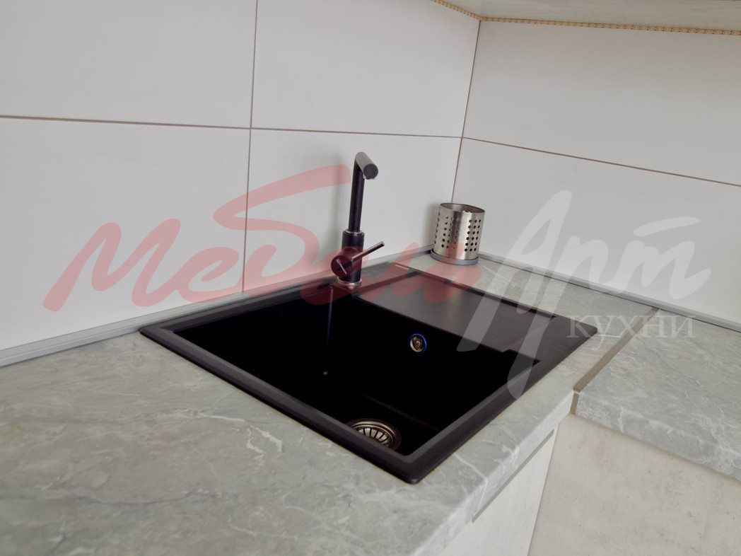 Кухонный гарнитур в современном стиле 26