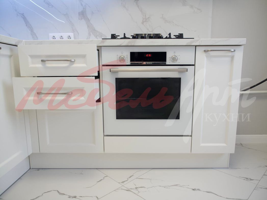 Кухонный гарнитур в современном стиле 27