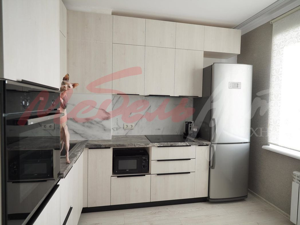 Кухонный гарнитур в современном стиле 28