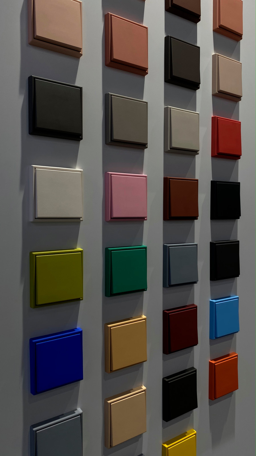 Шоурум компании JUNG в Петербурге (Design district DAA)