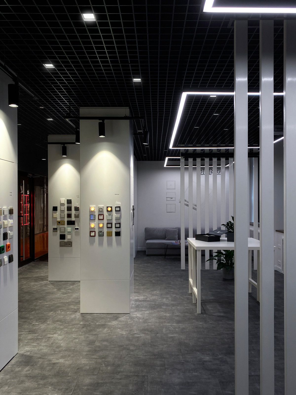 Шоурум компании JUNG в Петербурге (Design district DAA)