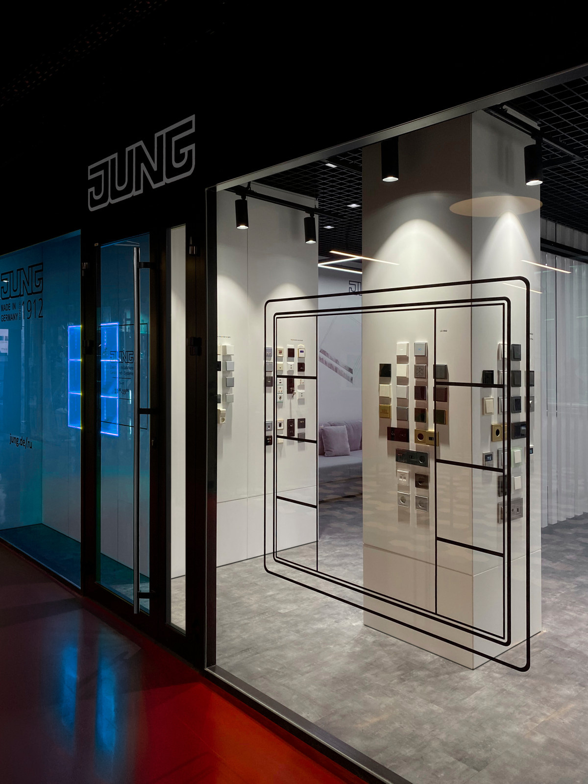 Обложка проекта: Шоурум компании JUNG в Петербурге (Design district DAA)