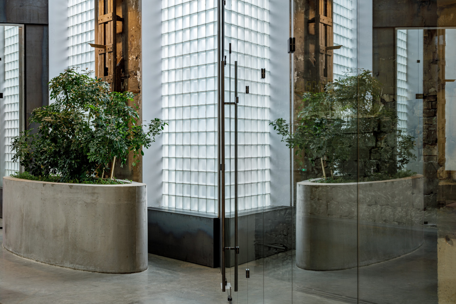 SuperMetall Offices
