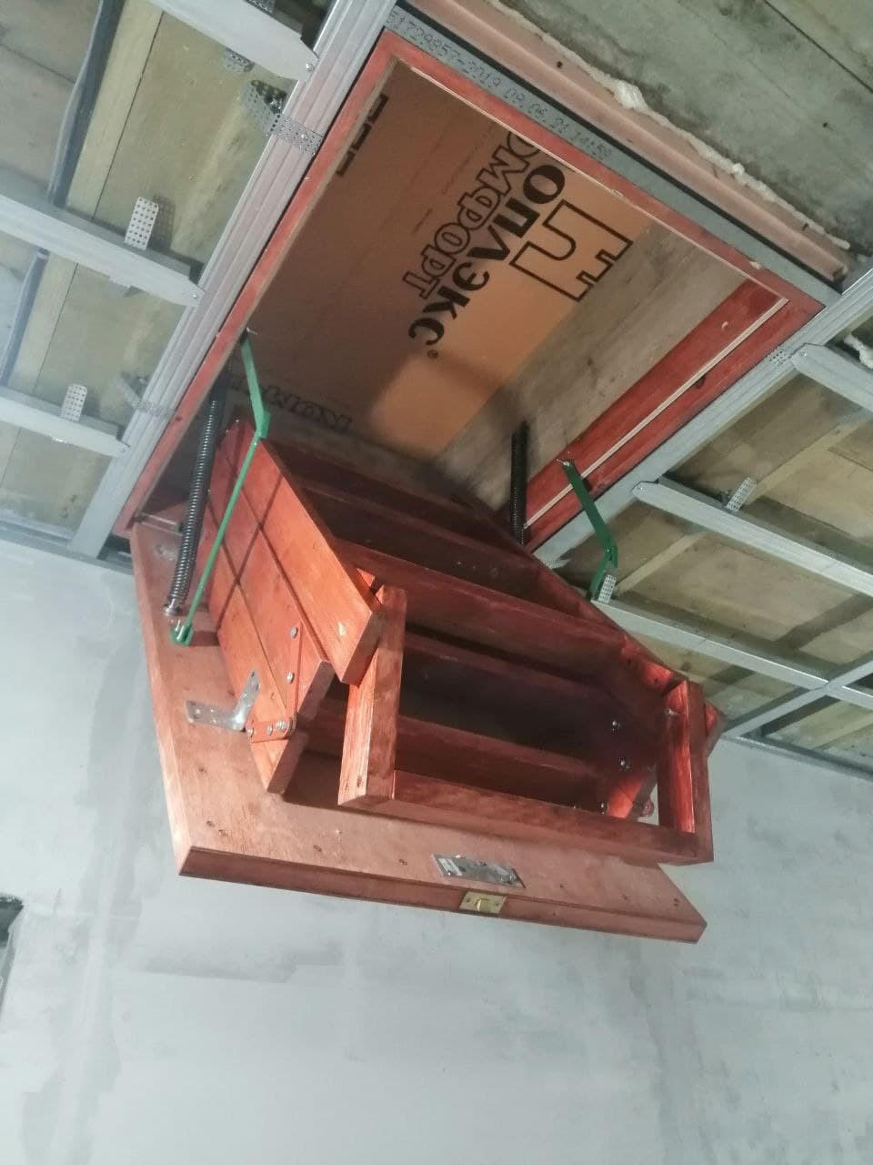 Лестница выдвижная