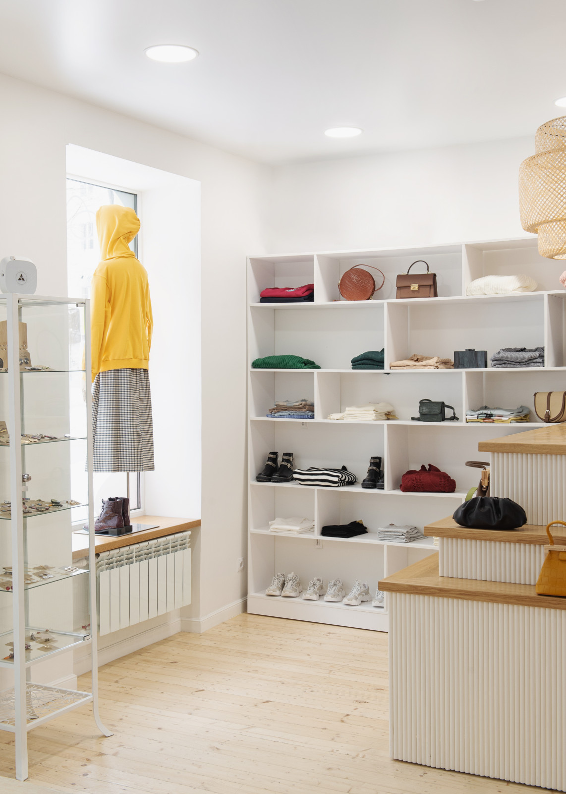 Магазин женской одежды "Hello Sister"