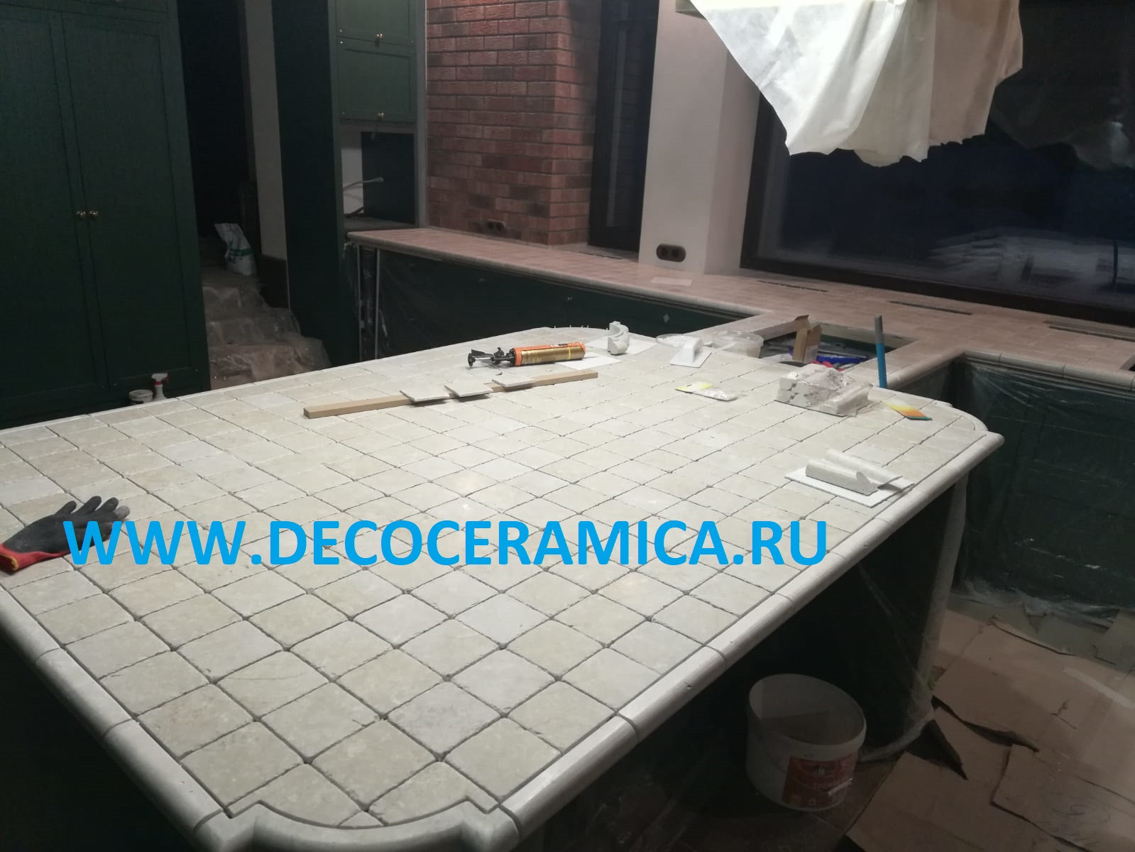 Столешница из плитки (натуральный мрамор)