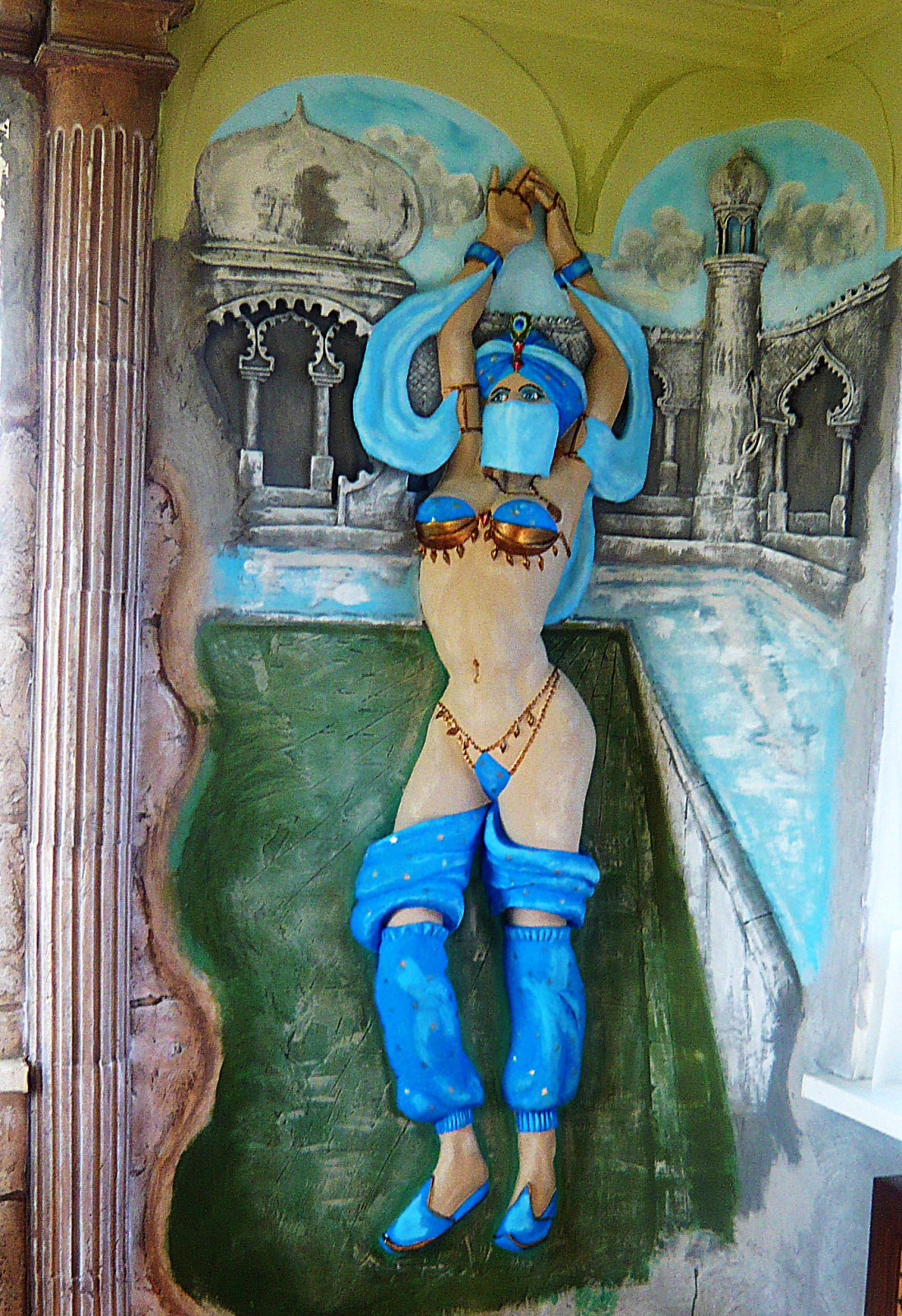 Кальянная ,танцовщица 2