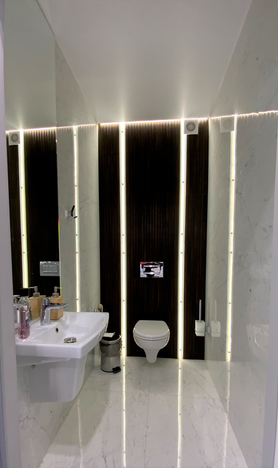 визуализация - реализация офисного здания