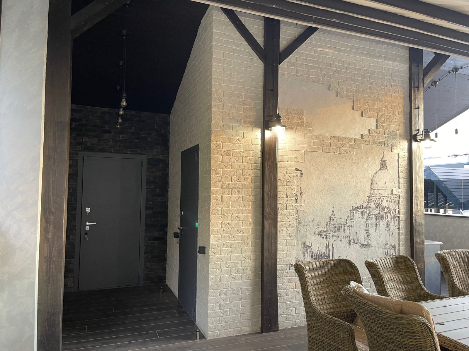 терраса на крыше жилого дома в г. Геленджике