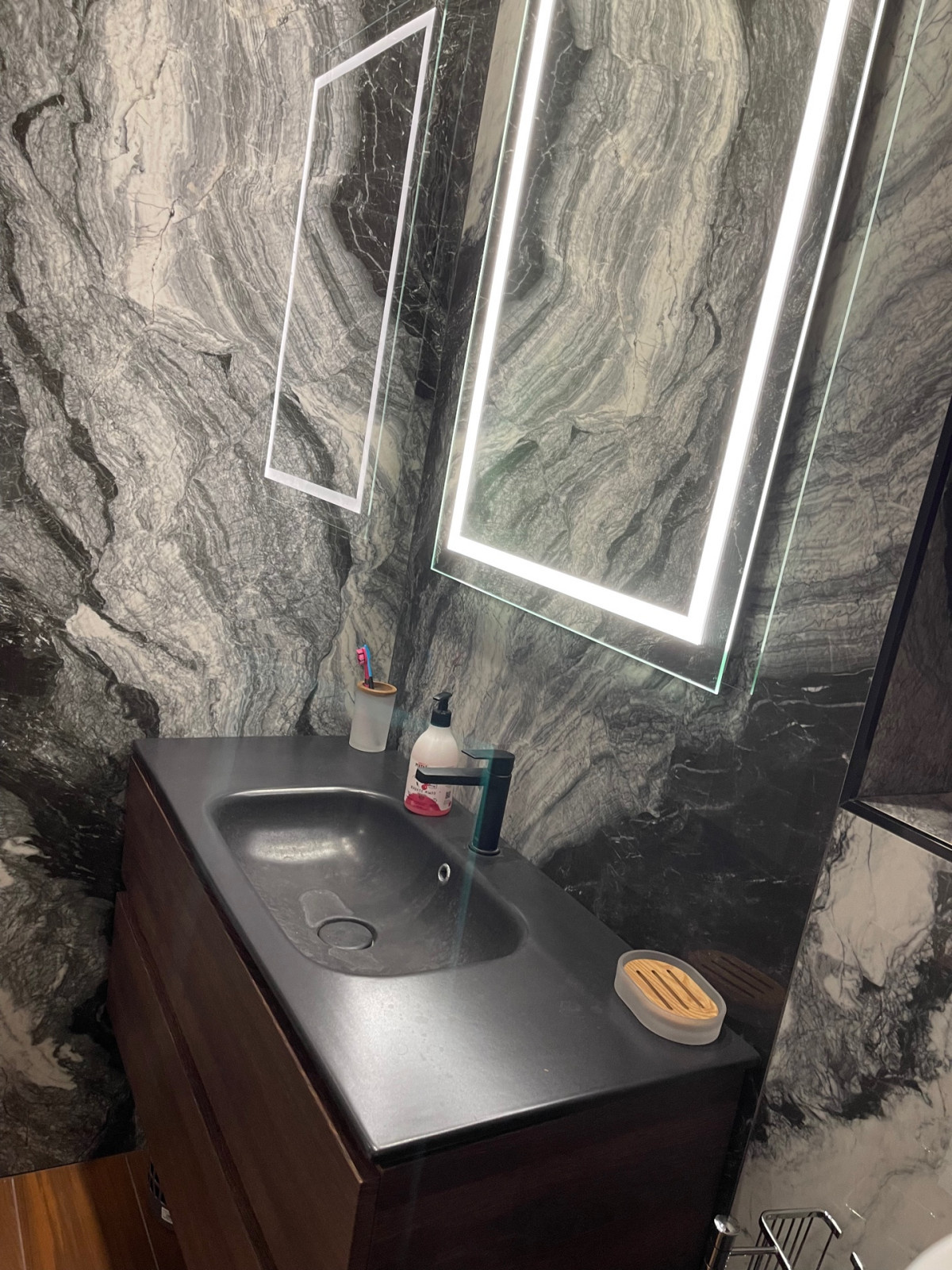 Санузлы в жилом доме на побережье, г, Геленджик