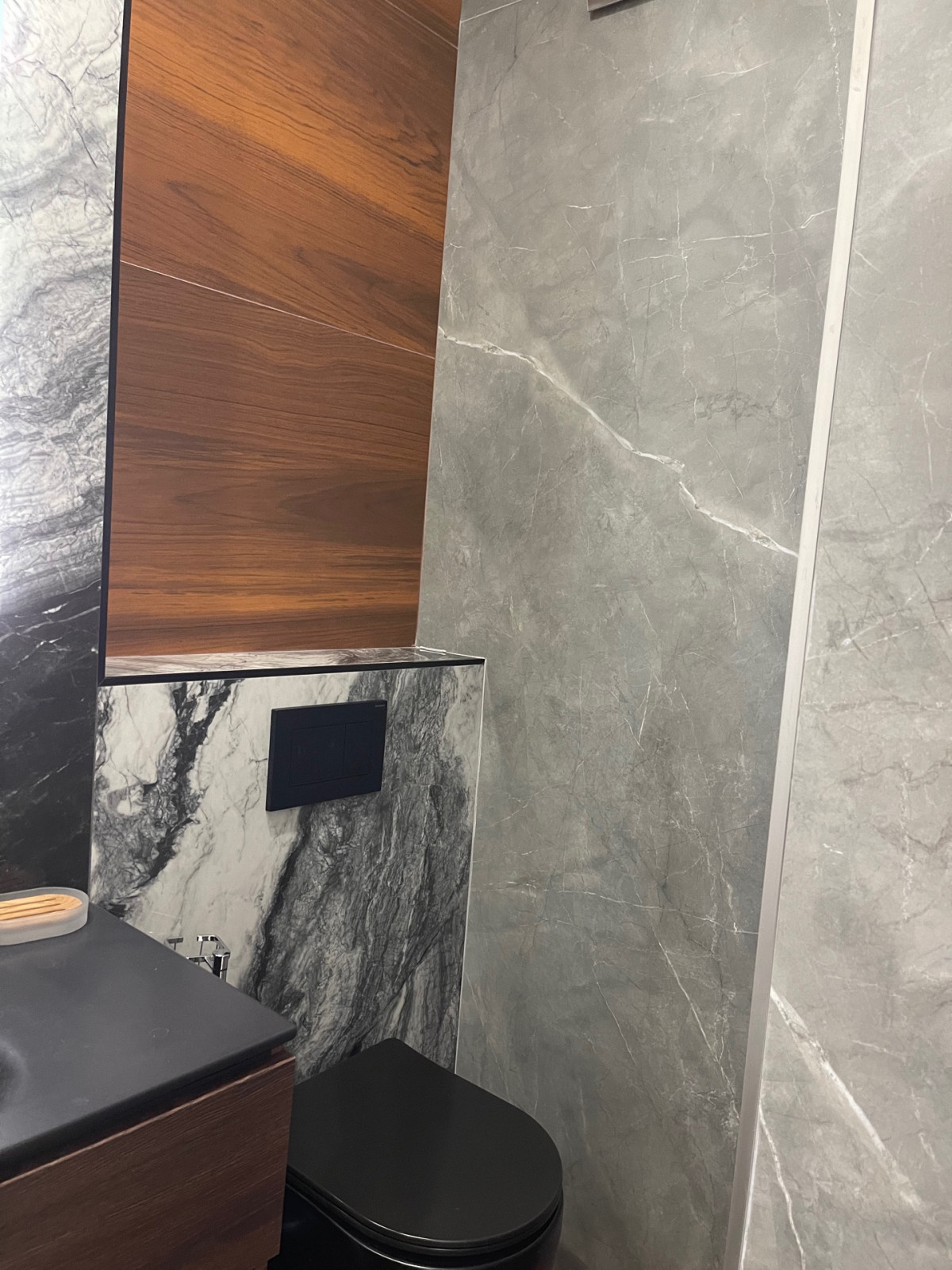 Санузлы в жилом доме на побережье, г, Геленджик