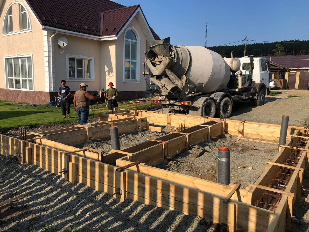 Баня 2-ух этажная 5*5,5 м.