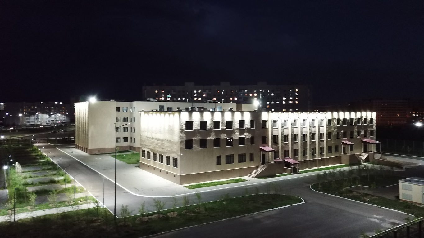 Outdoor lighting of the school