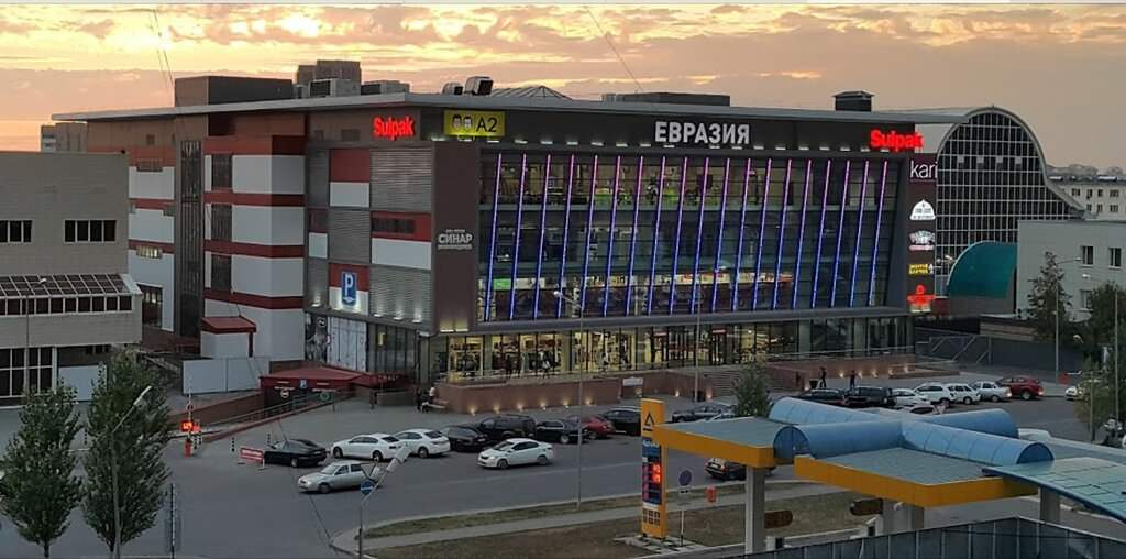 Lighting of shopping malls