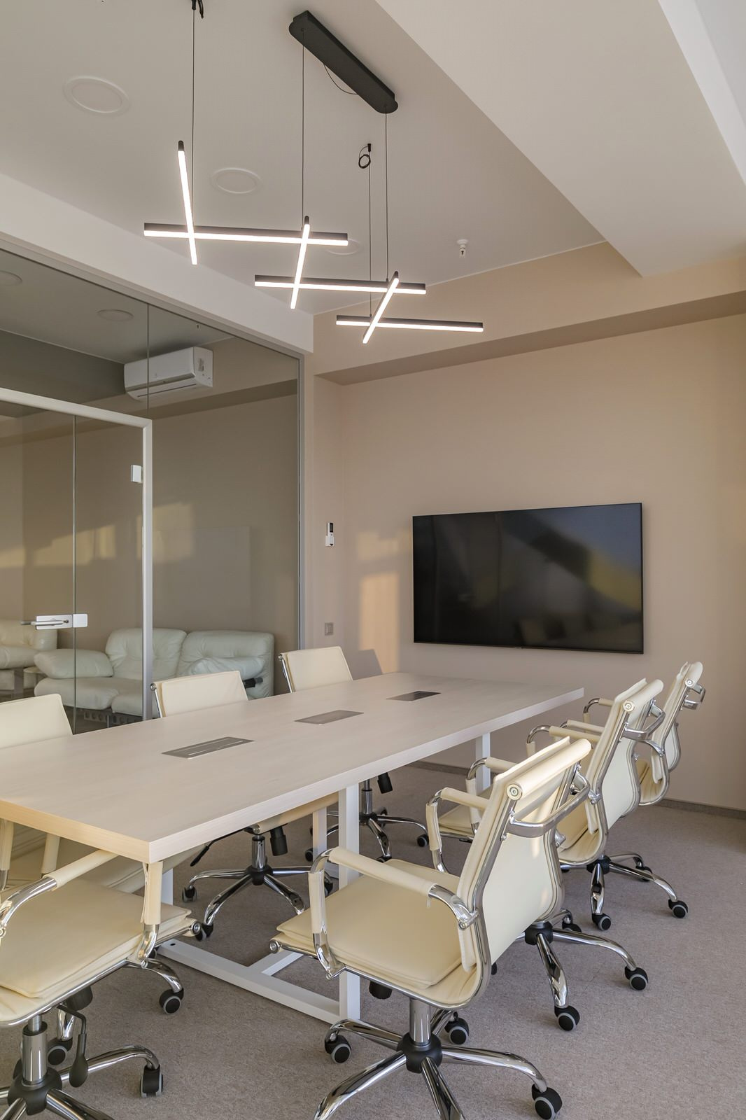 Офис для работы по любви