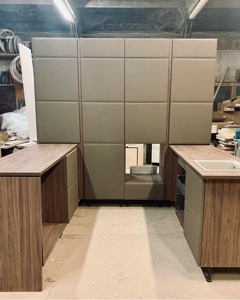 Обложка проекта: Кухня кожа-орех