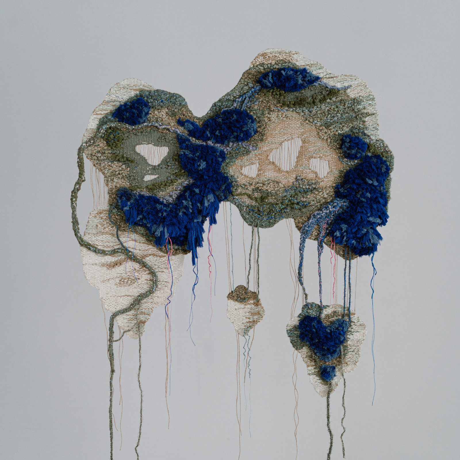 Текстильный объект "Сущность I"