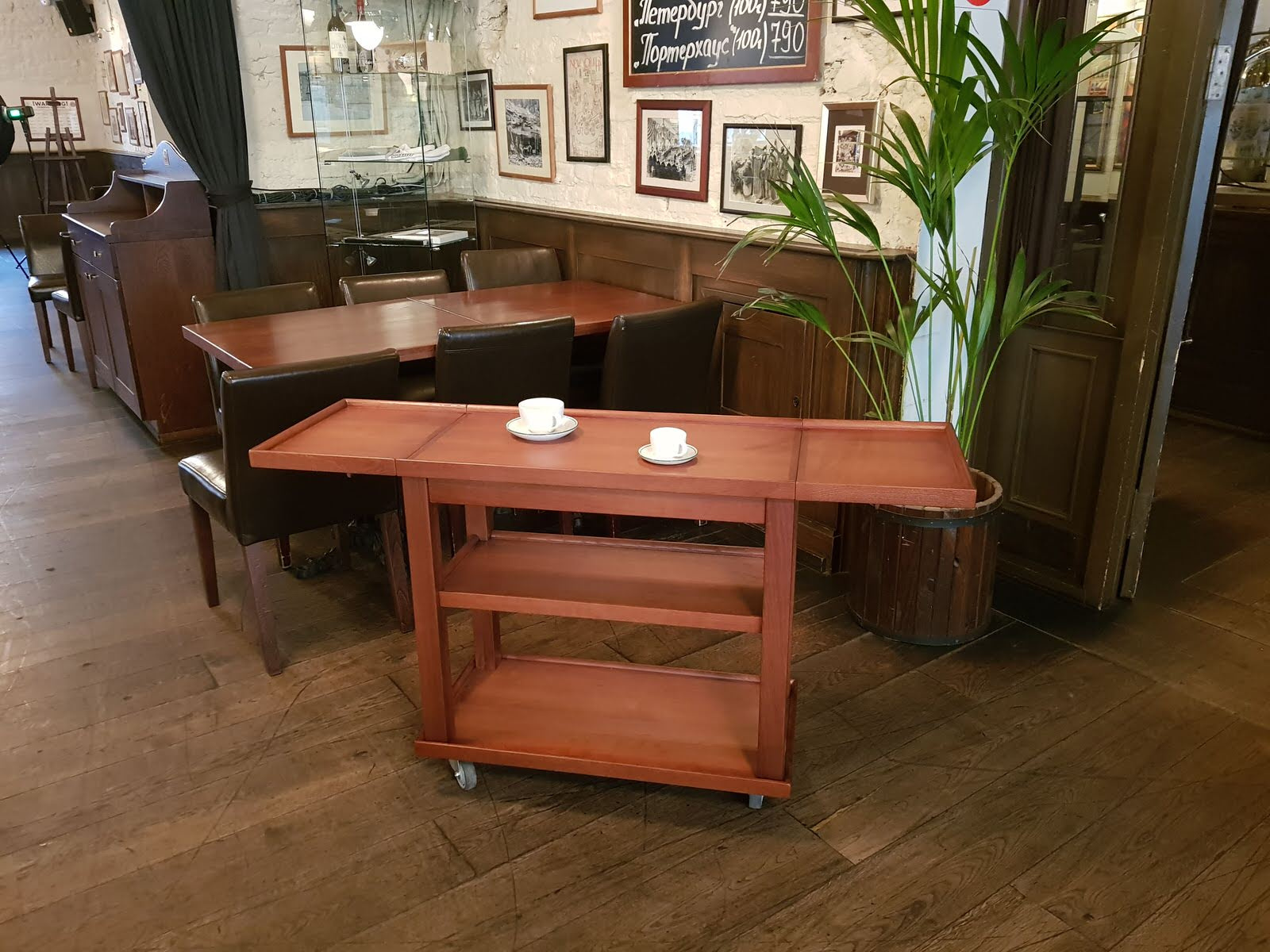 Мебель для ресторана "Строганофф"