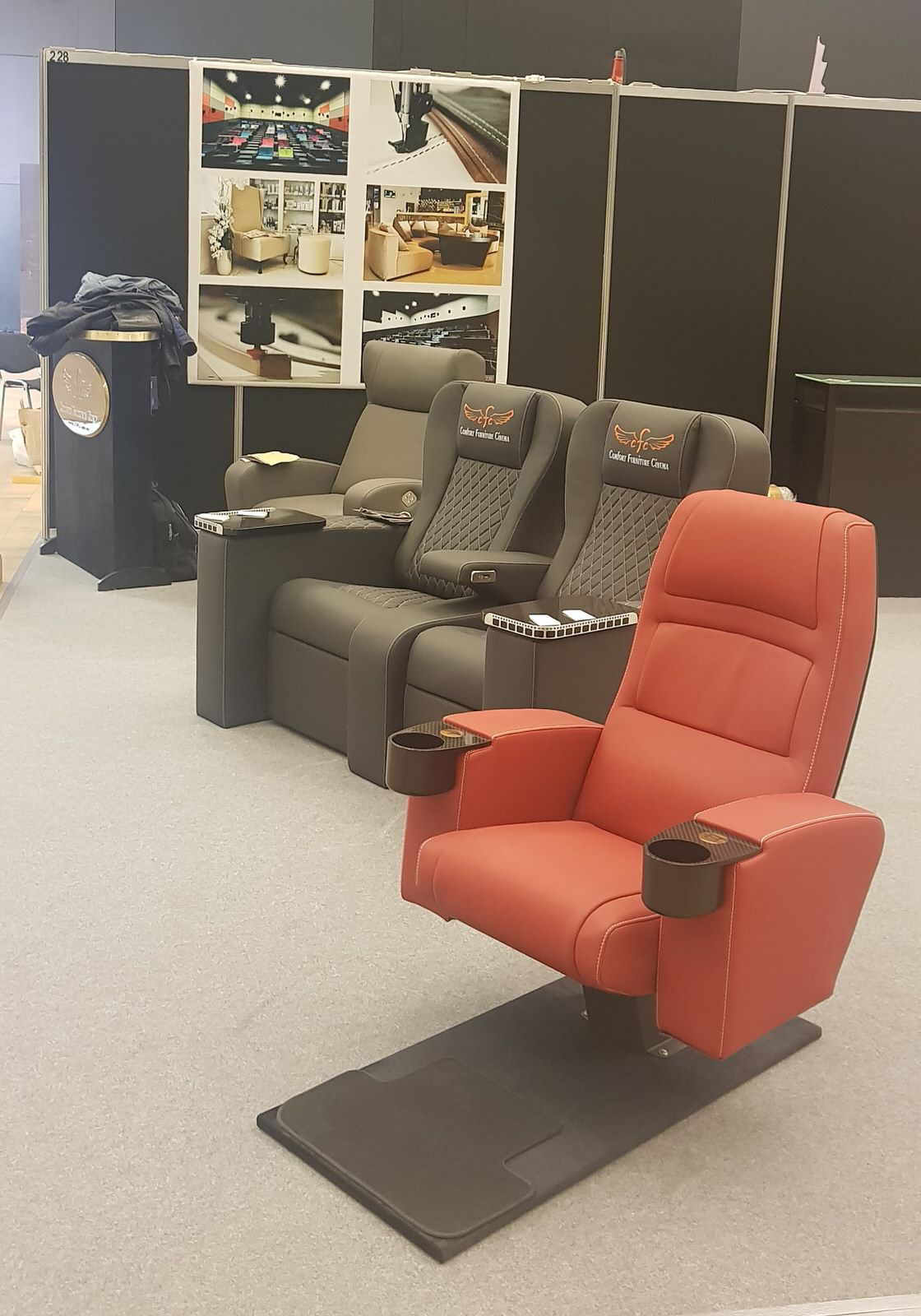 Кино Выставка "Ленэкспо"