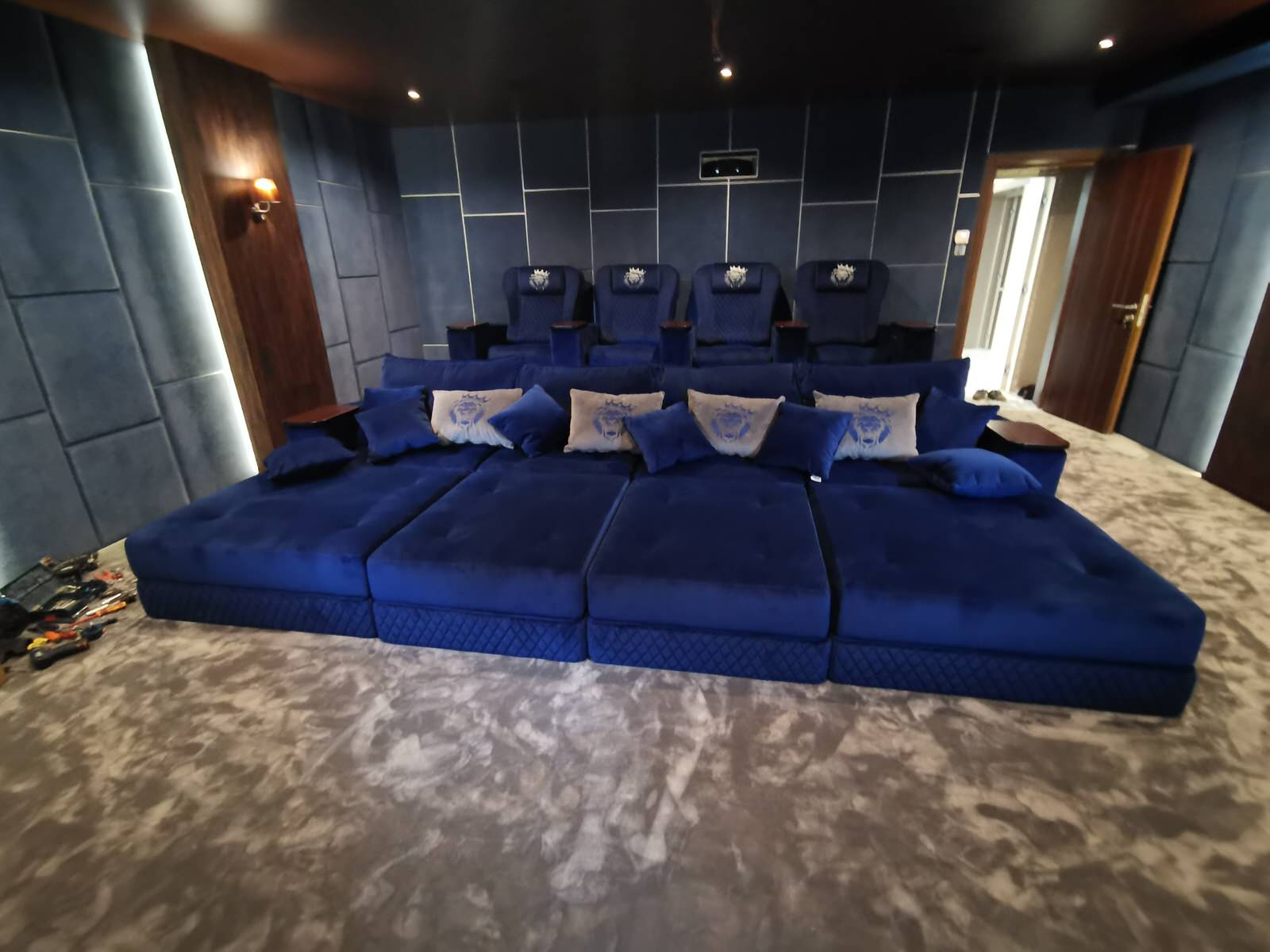 Домашний кинотеатр в загородный дом