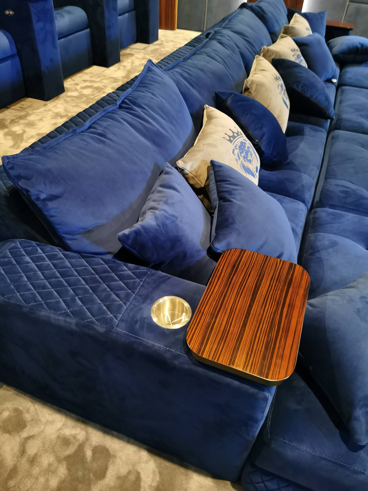 Домашний кинотеатр в загородный дом