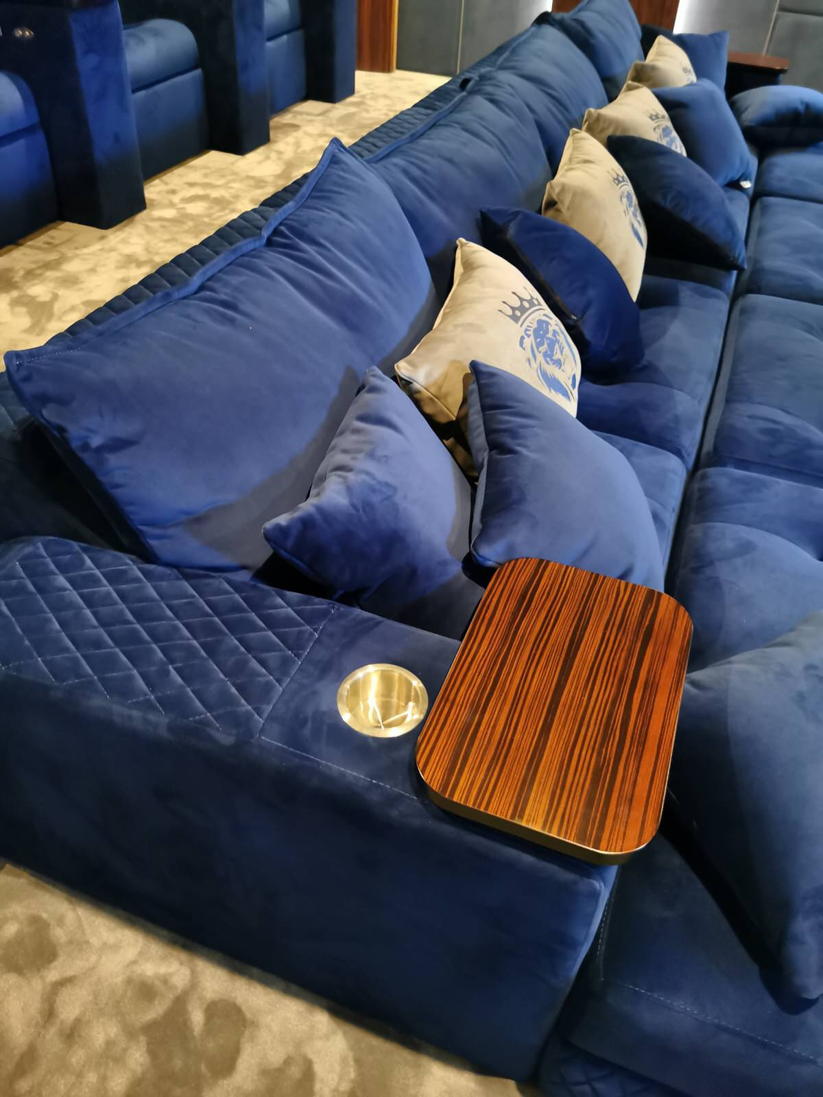 Домашний кинотеатр в загородный дом