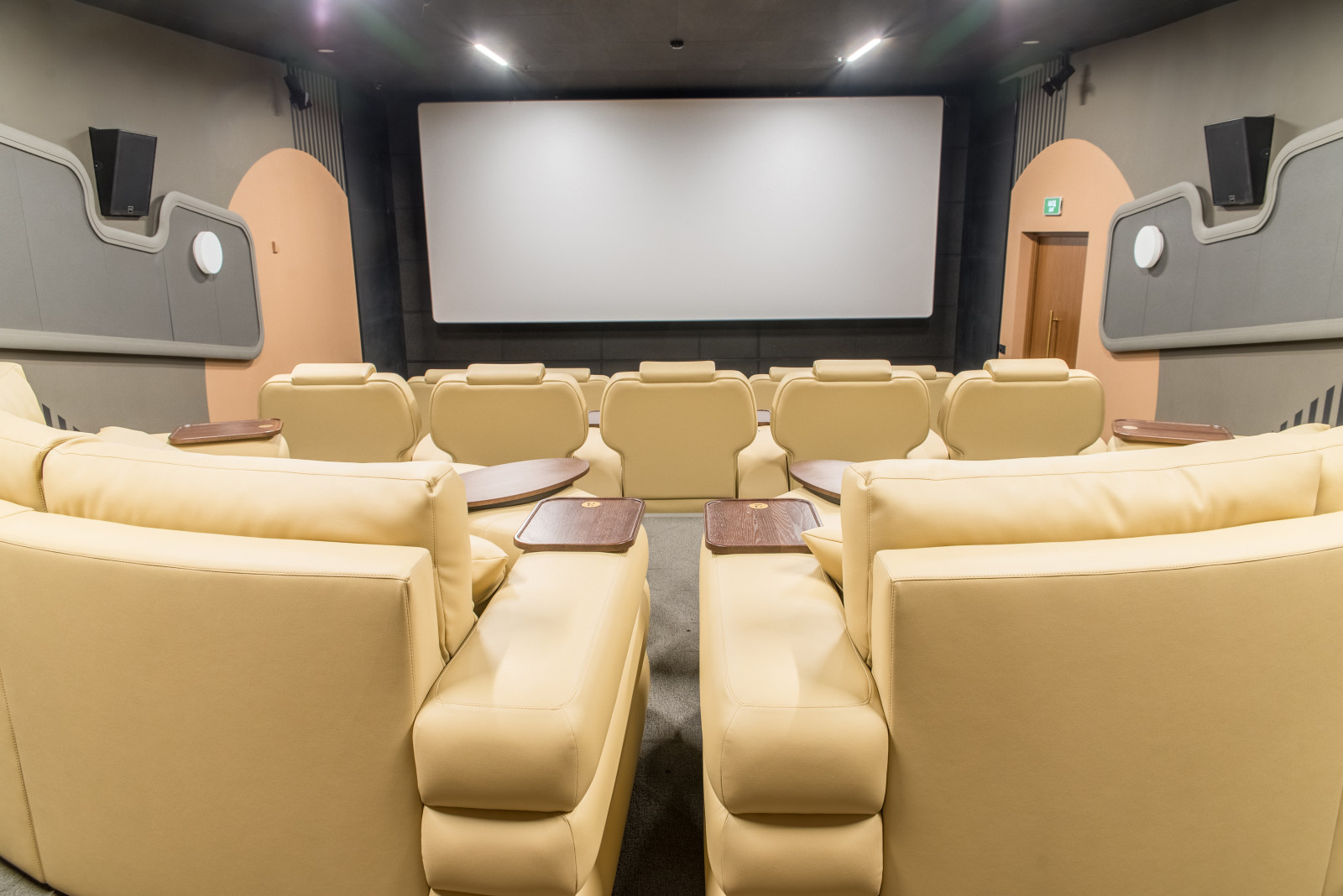 Кинозал Cinema Grand Palace