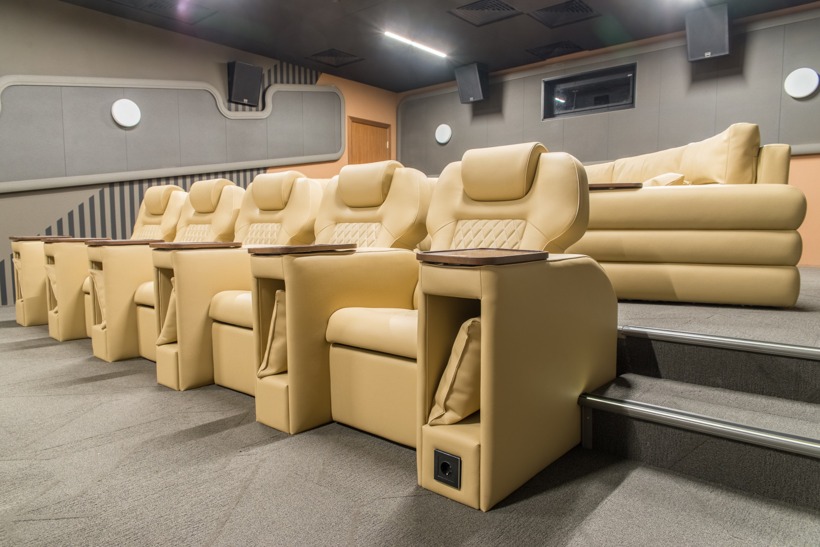 Кинозал Cinema Grand Palace