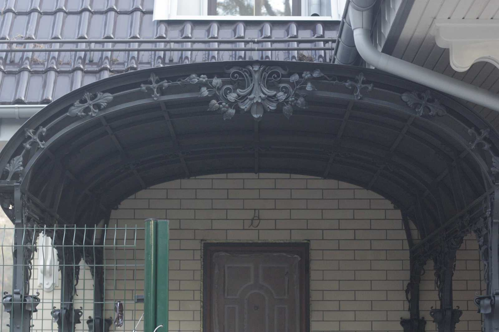 Кованые козырьки, навесы