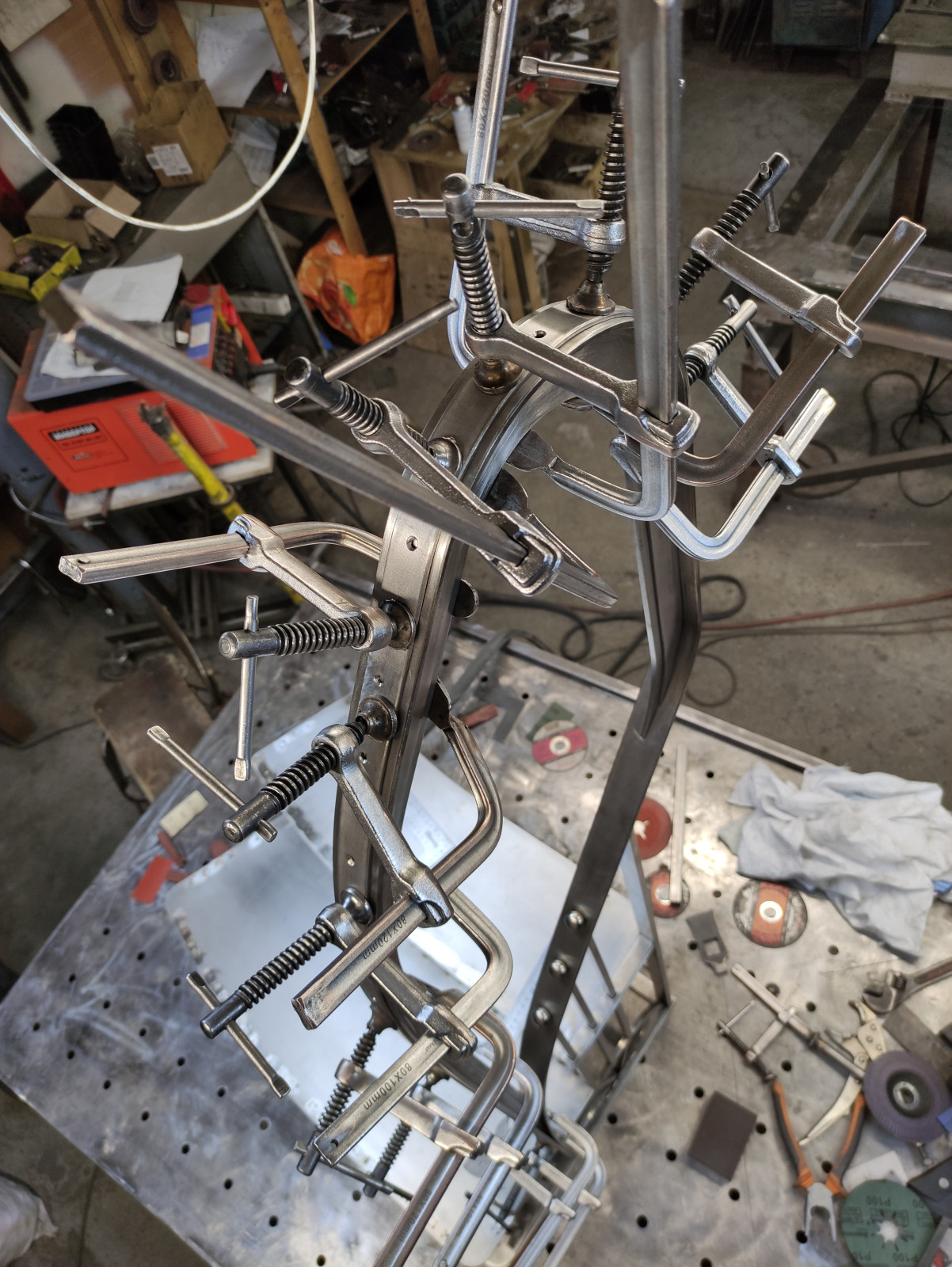 Изготовление сложных изделий из металла