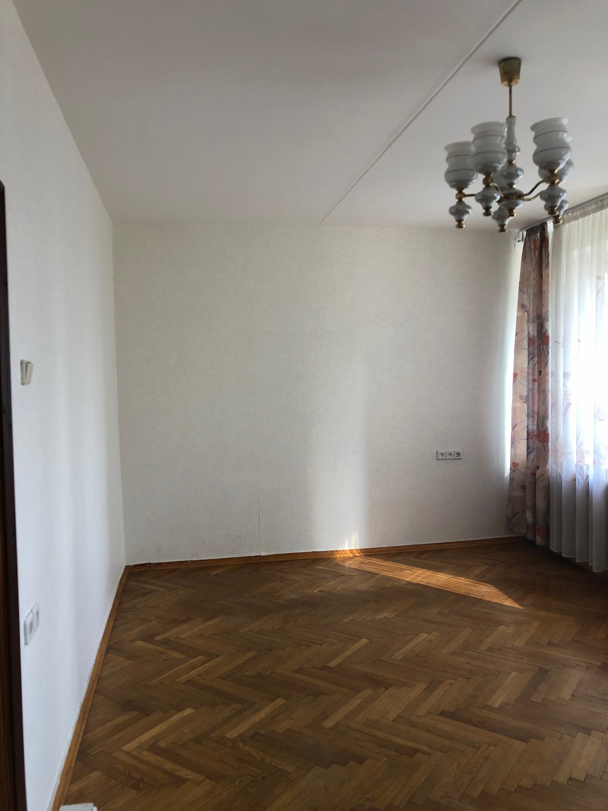 Перепланировка 3х комнатной квартиры в 4х комнатную