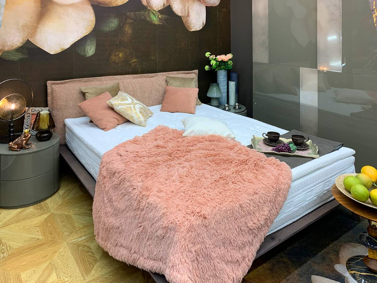 Официальный представитель европейских мебельных фабрик