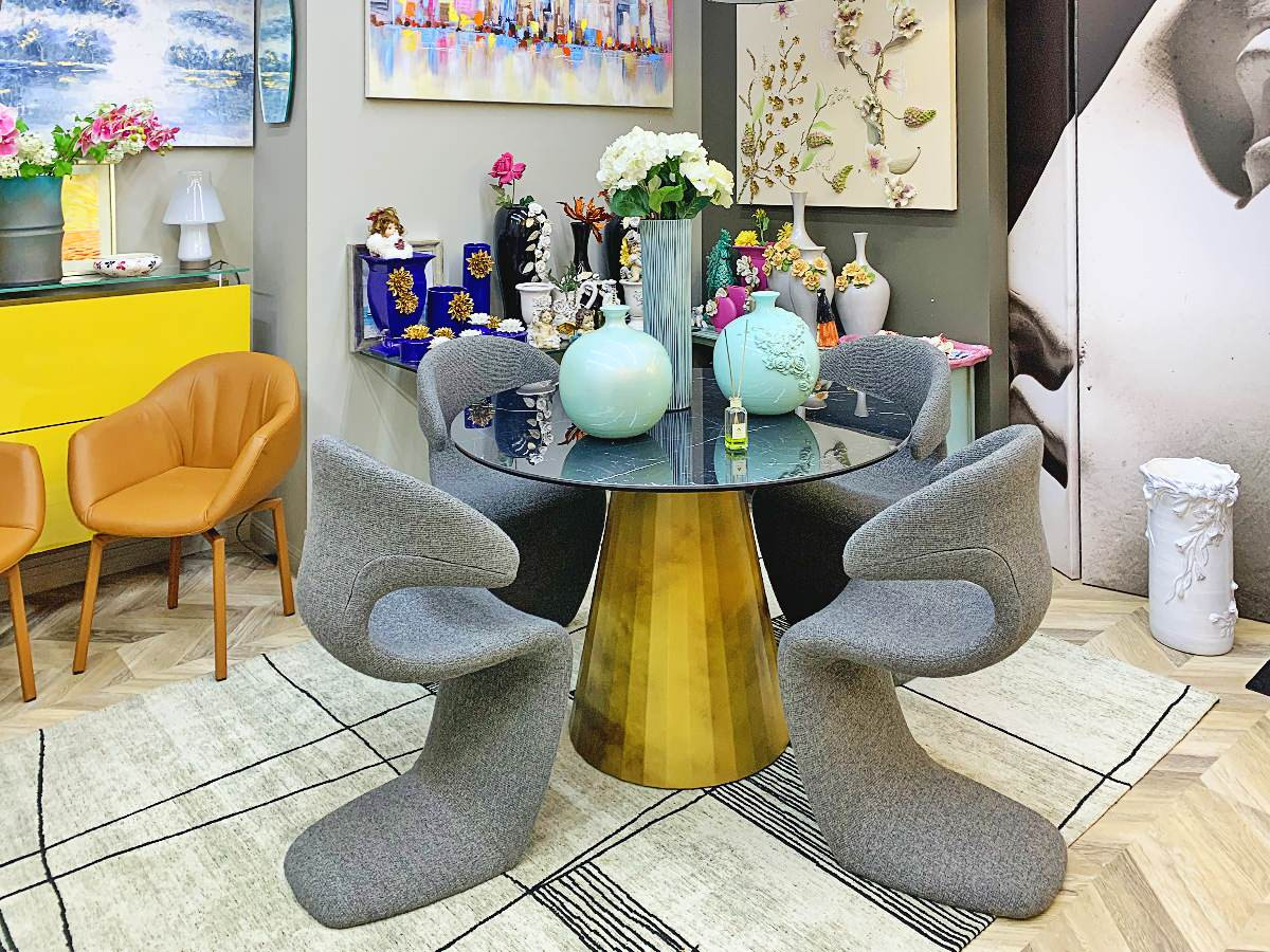 Официальный представитель европейских мебельных фабрик