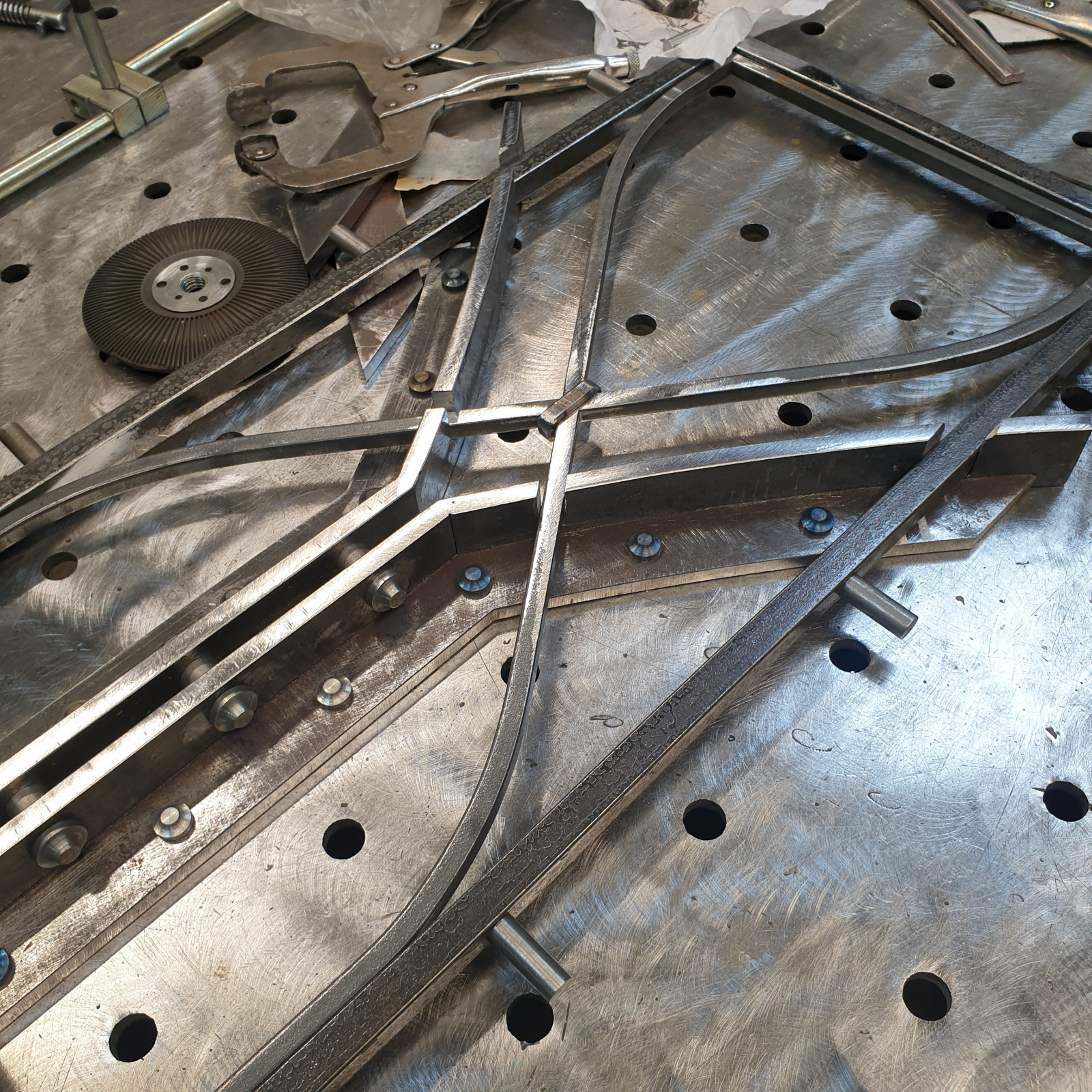 Изготовление сложных изделий из металла