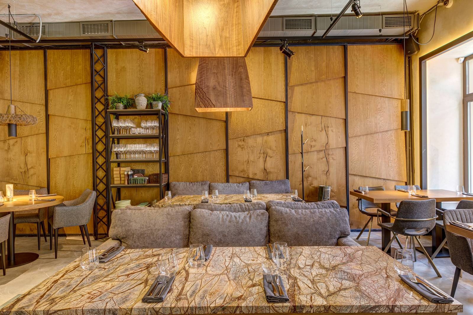 Мебель из металла