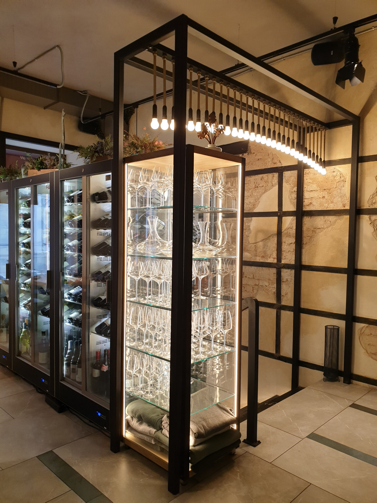 Мебель из металла