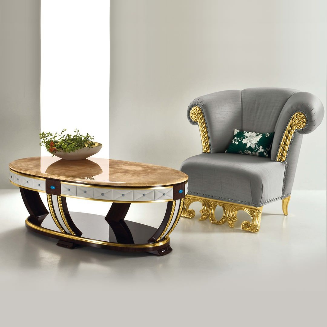 Мебельный ансамбль из журнального столика и кресла