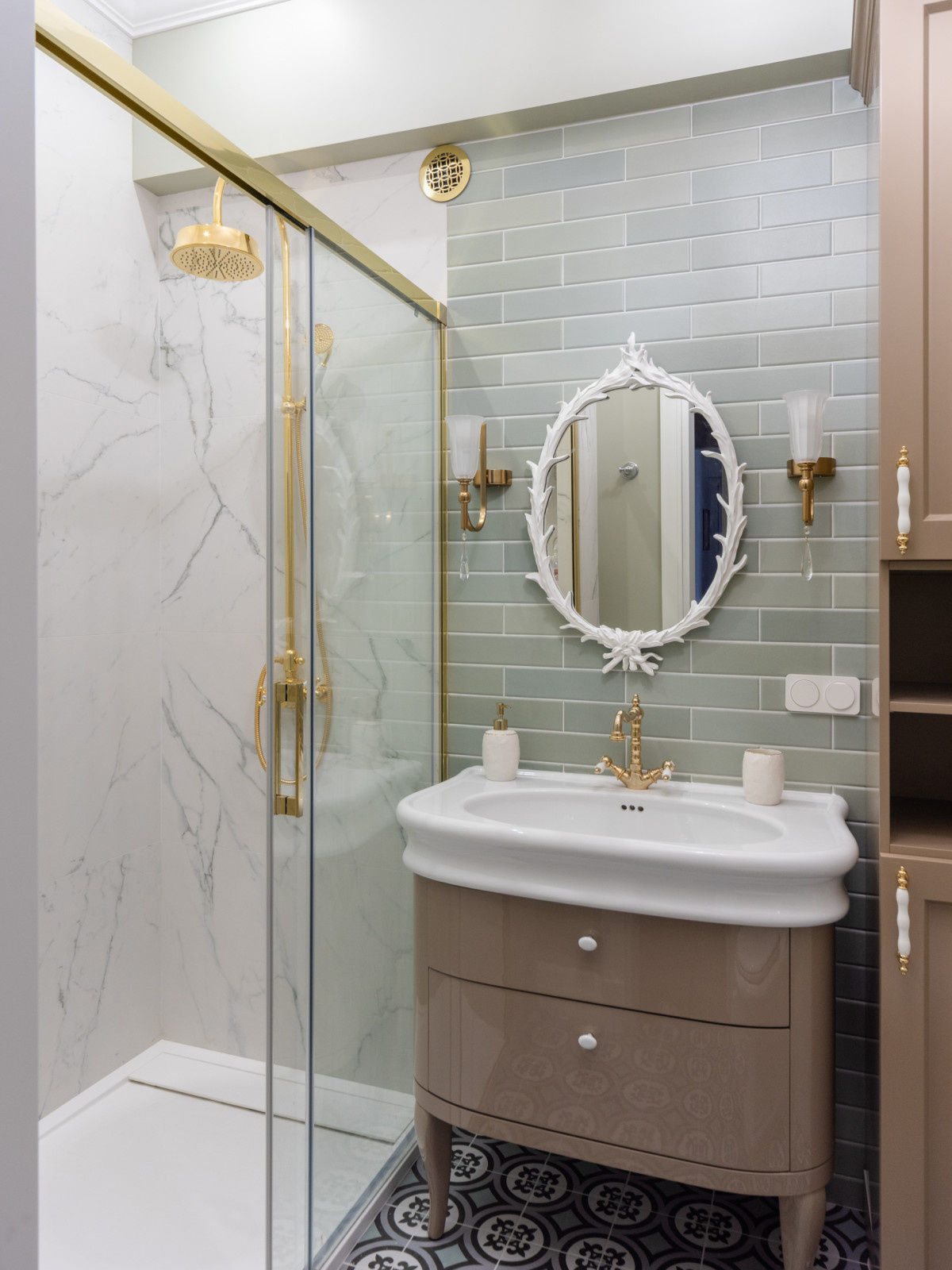 Квартира с видом на кремлёвские звезды