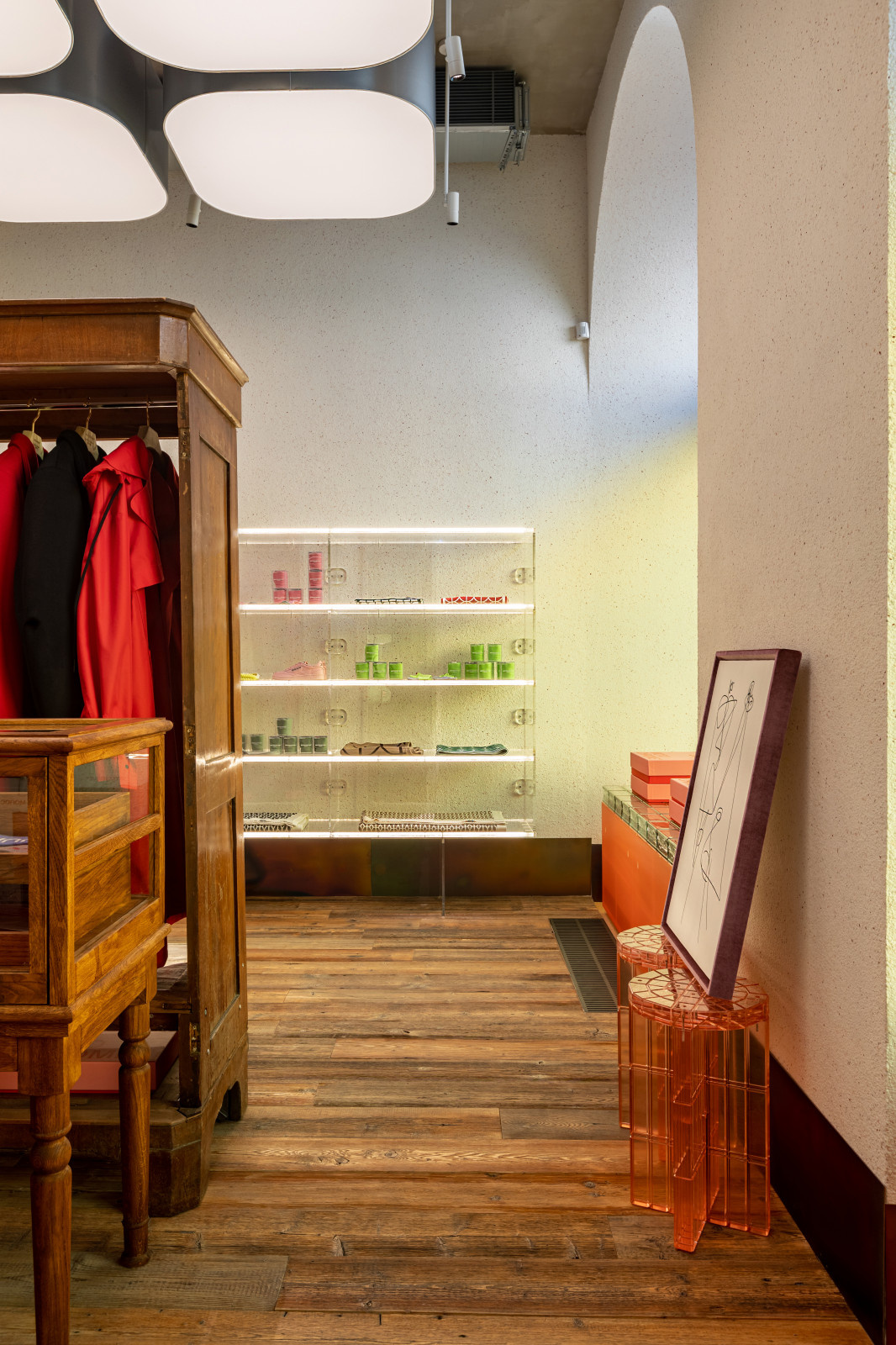 Monochrome Boutique in Saint Pitersburg