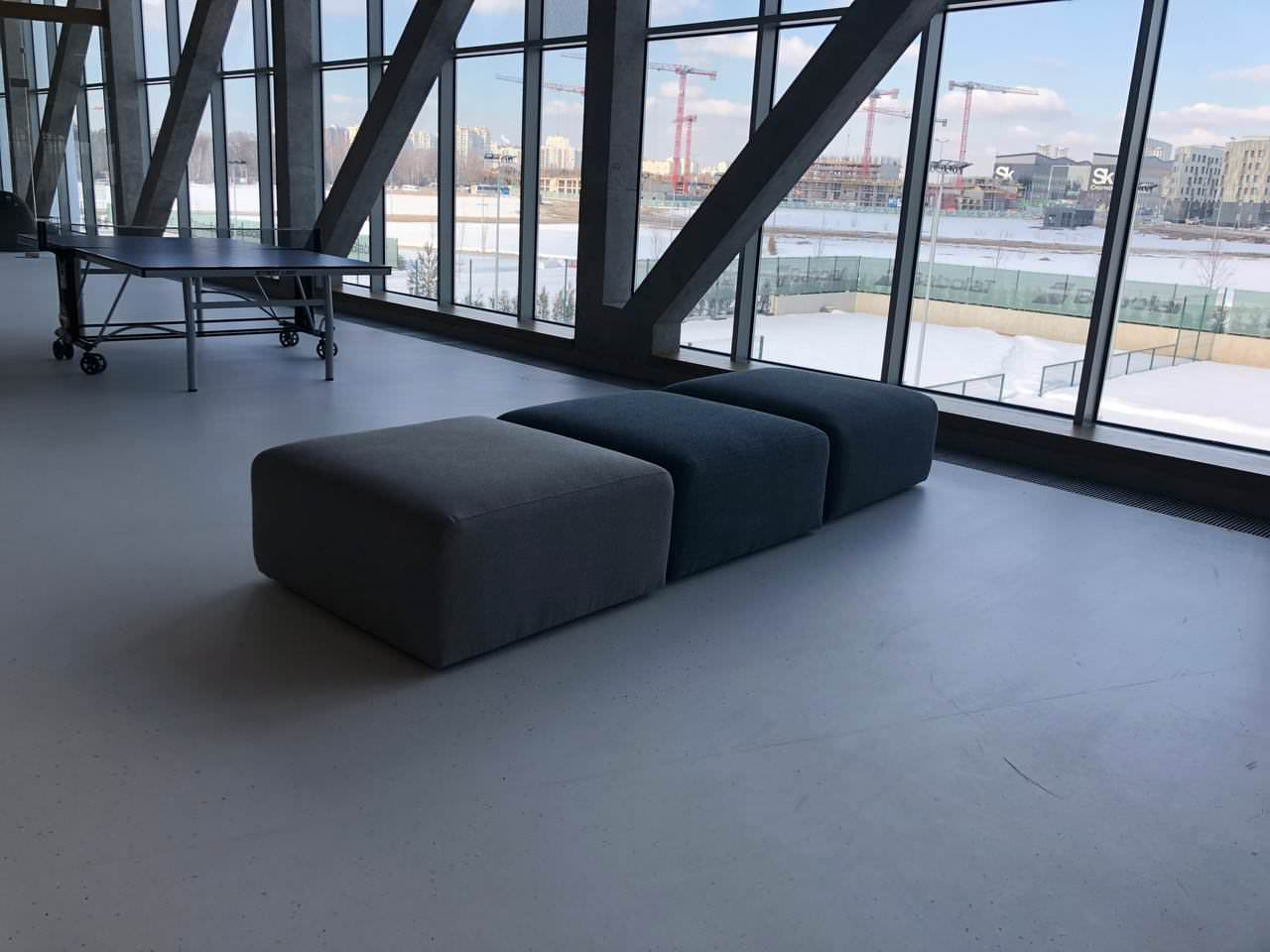 Пуфы в открытую зону