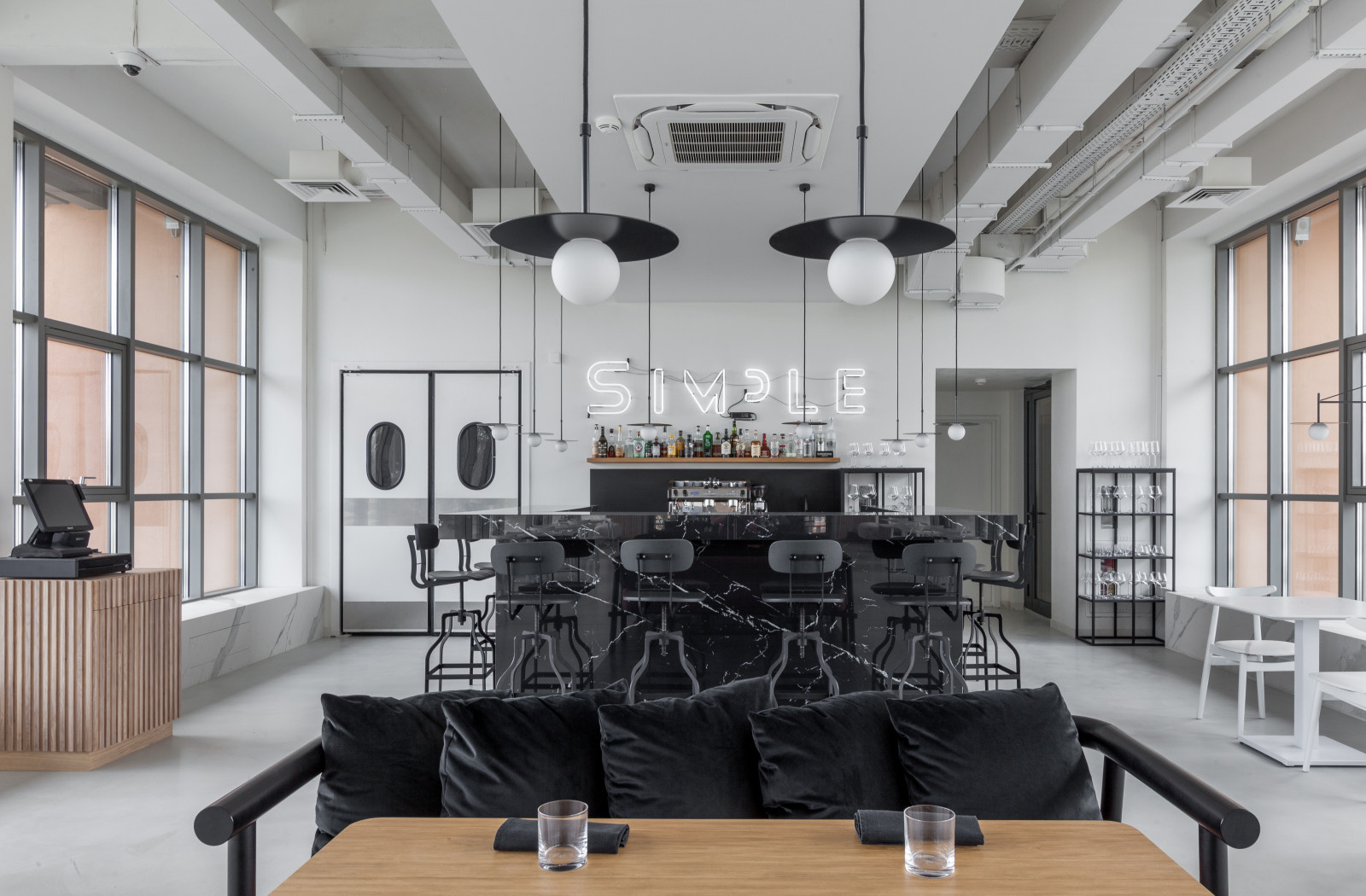 SIMPLE RESTAURANT