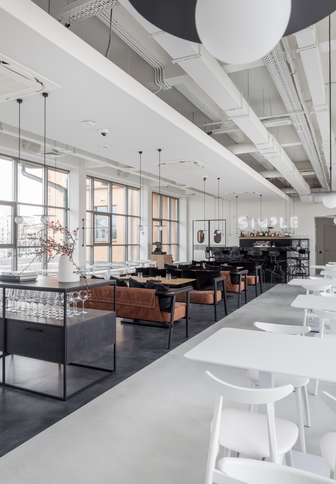 SIMPLE RESTAURANT