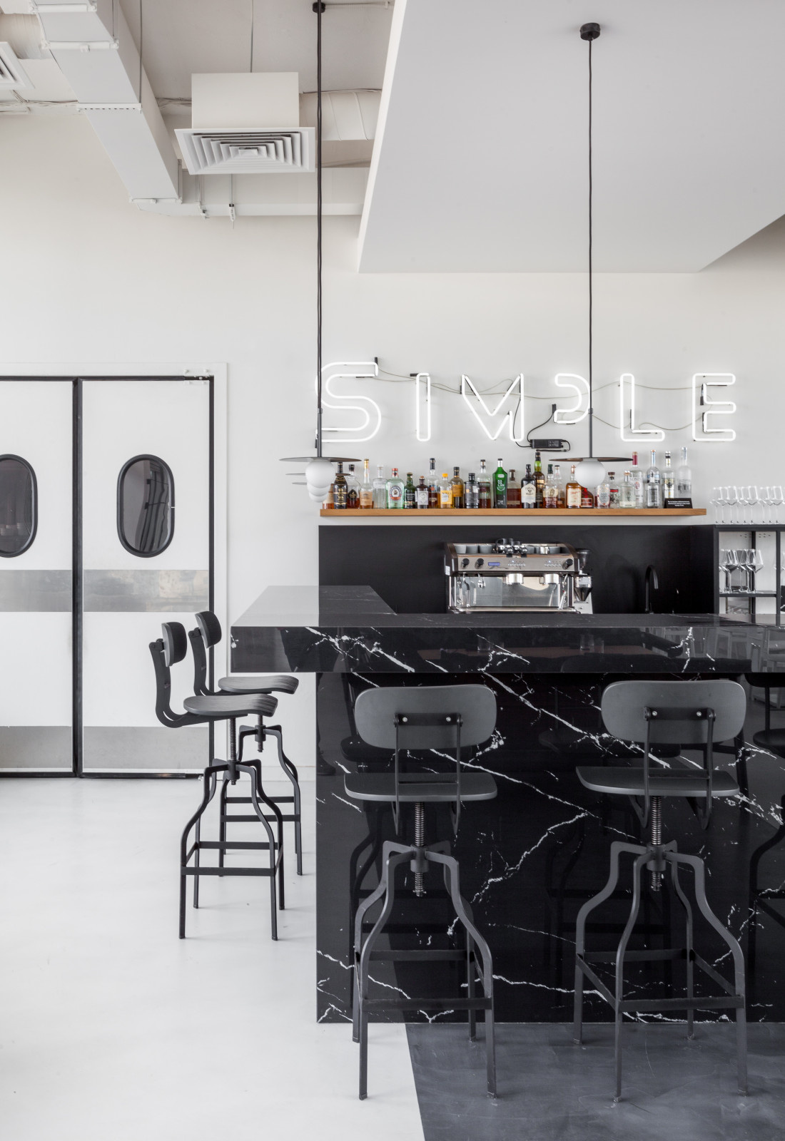 SIMPLE RESTAURANT