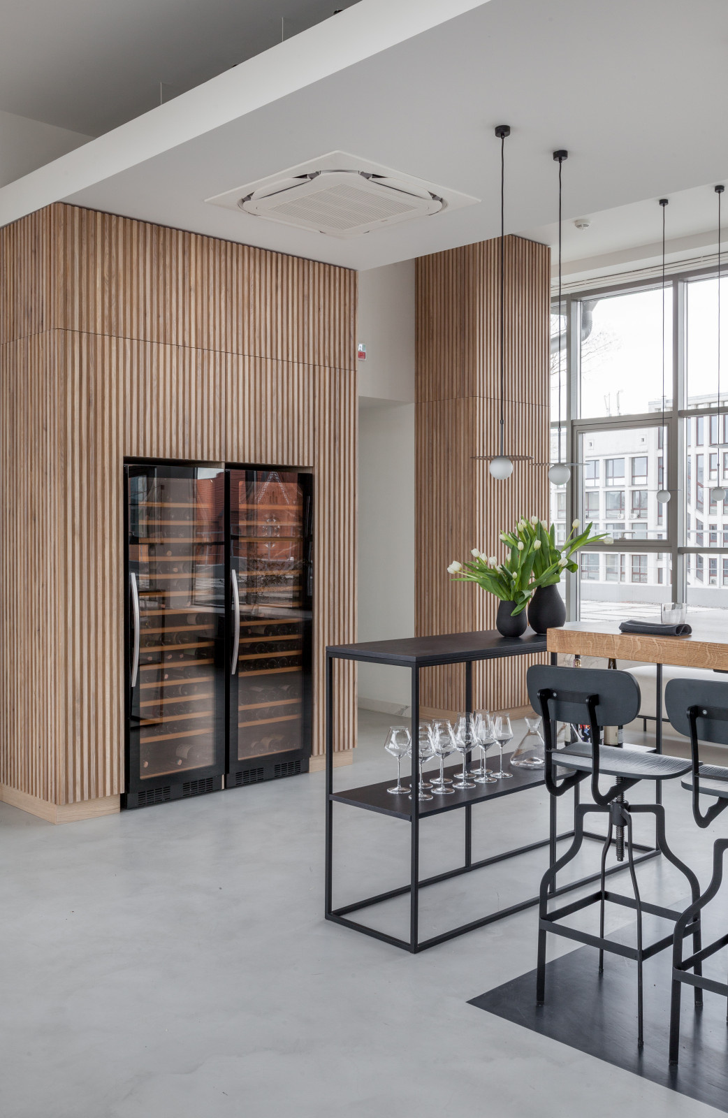 SIMPLE RESTAURANT