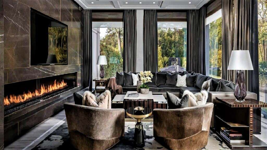 ДОМ НА РУБЛЁВКЕ