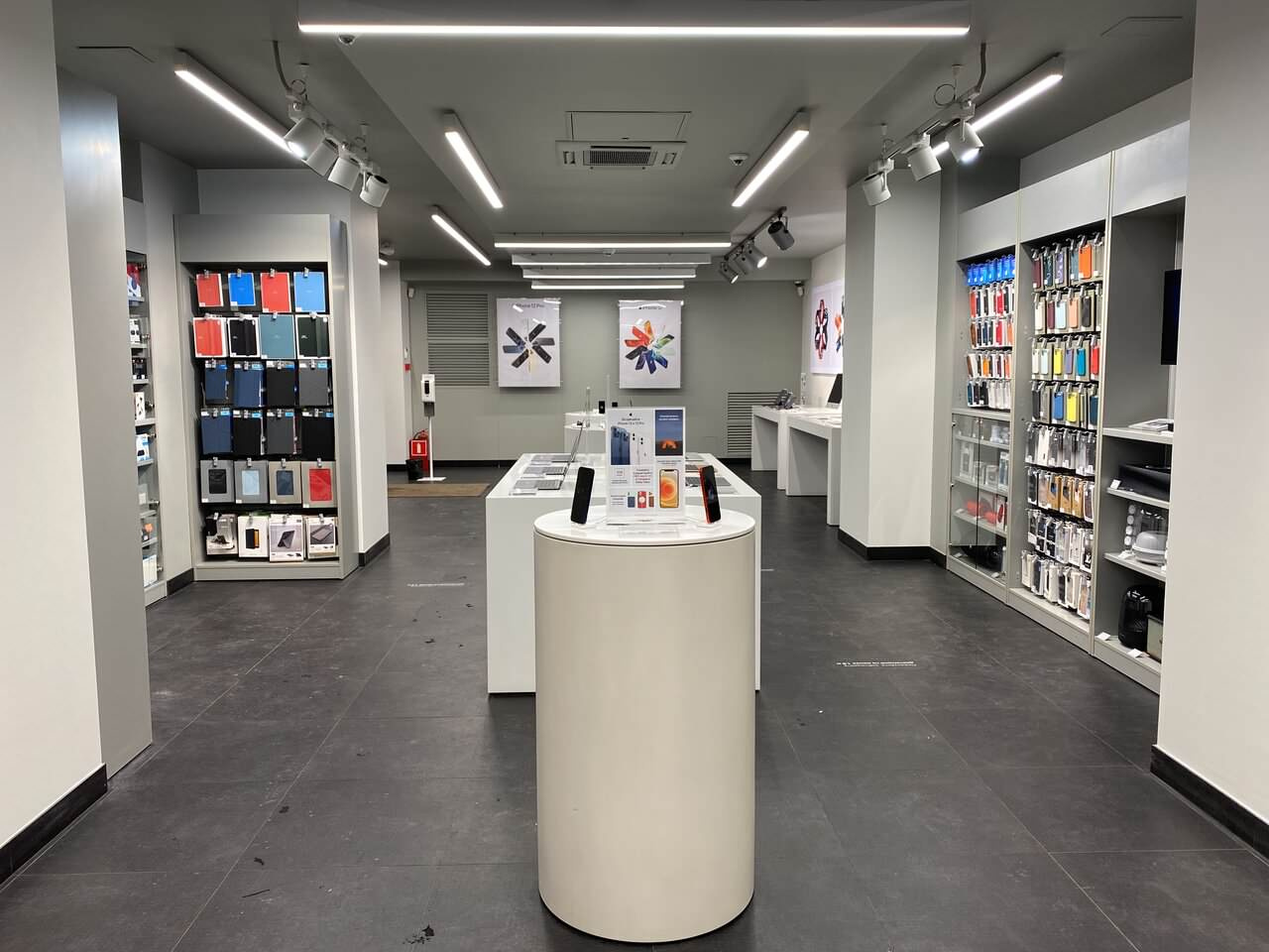 re:Store, сеть магазинов