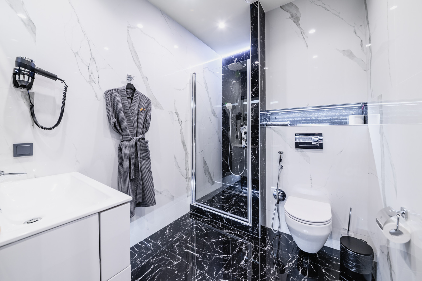 Апартаменты в апарт отеле Аквалина